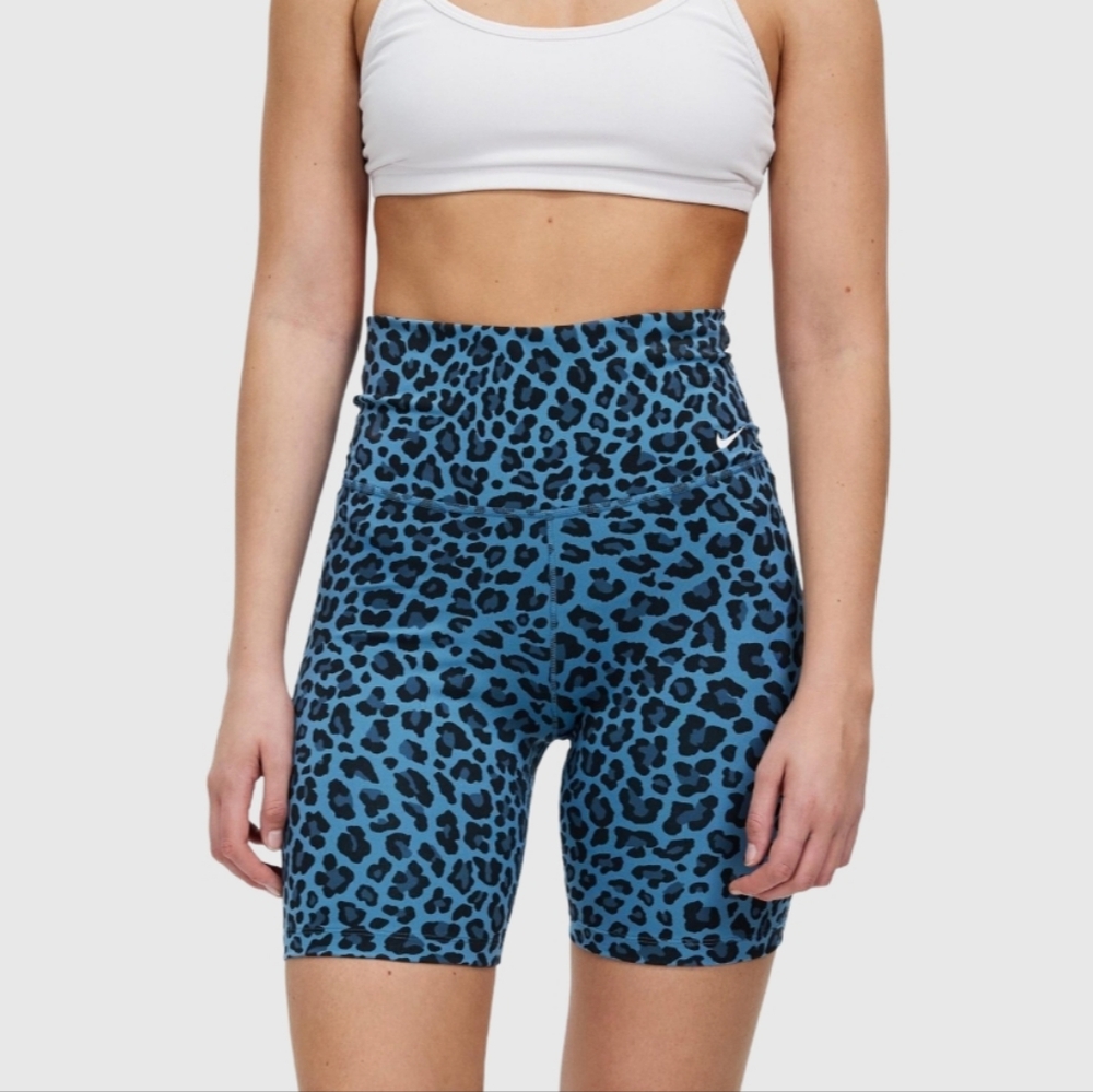 NWT Nike One Mid-Rise 7" Tight Fit Shorts Blue Leopard Dri-FIT Womens Small